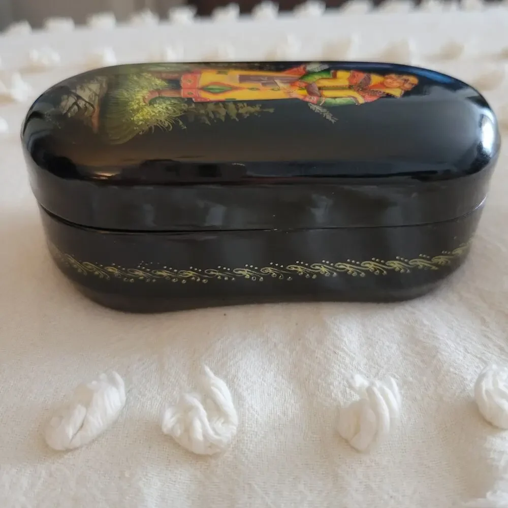 VTG Russian Fedoskino Hand Painted Frog Prince Ivan Signed Lacquer Hinged Box